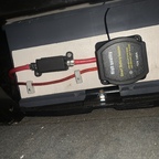 Zweit batterie mit Trennrail unterm Fahrersitz